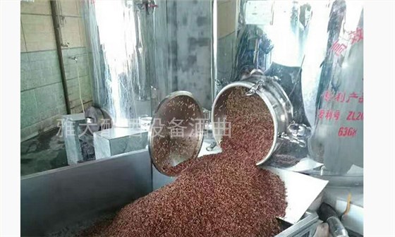 固態(tài)側(cè)開口燒酒設(shè)備——出料、出糟方便