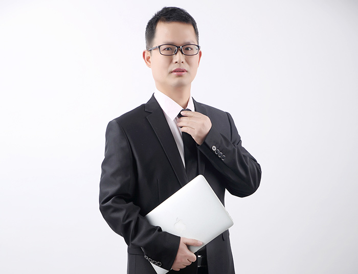 雅大科技培訓(xùn)師蔣毅峰 雅大科技培訓(xùn)師蔣毅峰