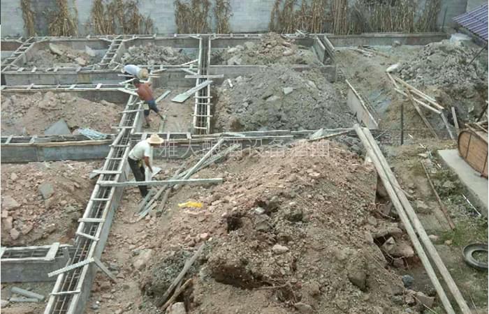 再次購入一套雅大大型純糧釀酒設(shè)備建設(shè)中 再次購入一套雅大大型純糧釀酒設(shè)備建設(shè)中